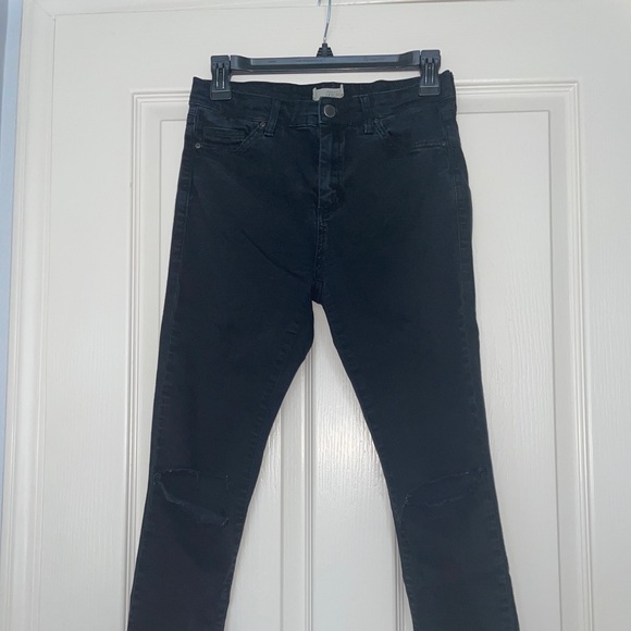 Topshop Black Skinny Jeans Distressed Cut out Knee - Picture 1 of 2